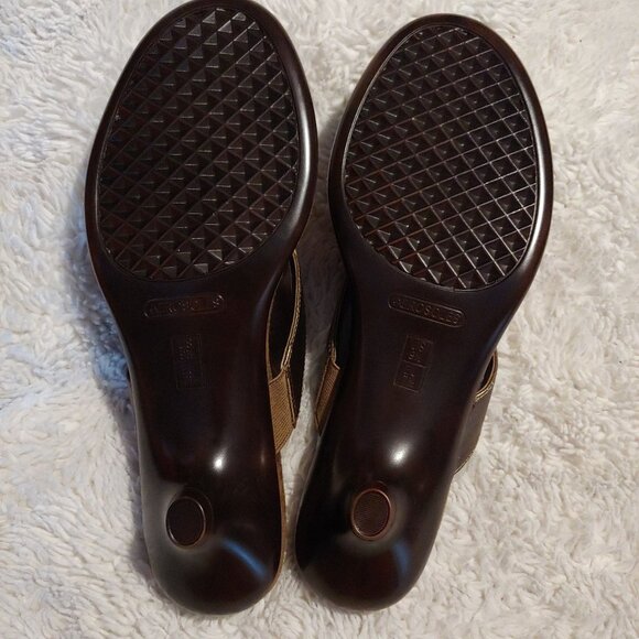 Aerosols Rhinestone Pavé Bronze Thong Sandals 9.5 - Picture 7 of 8